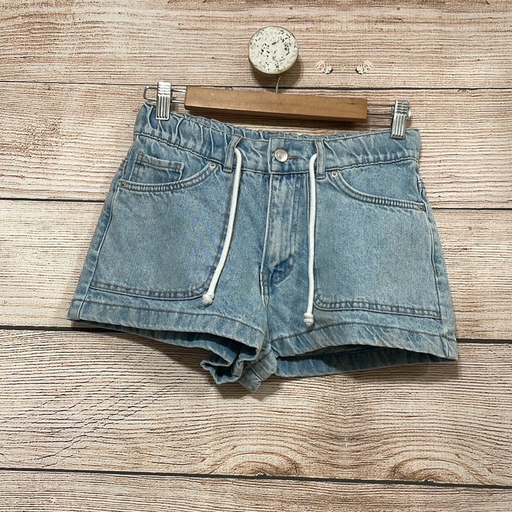 Woman’s Forever 21 Small Blue Denim Draw String Jean Shorts